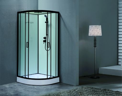 Luxuriosa doccia con profilo nero e vetro temperato per Mordern